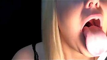 Long Tongue Blonde