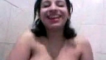 Arab Girl bay and Show - XVIDEOS.COM
